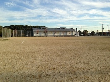 甲子園浜海浜公園多目的広場（西）