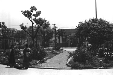 11 昭和32年　西出口駅前公園