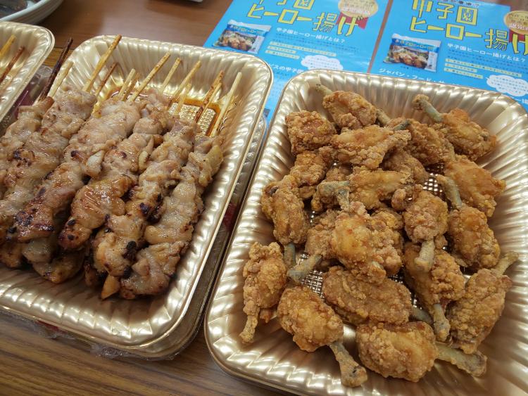 株式会社ジャパンフードサービスさんから甲子園ヒーロー揚げと焼き鳥の差し入れもありました