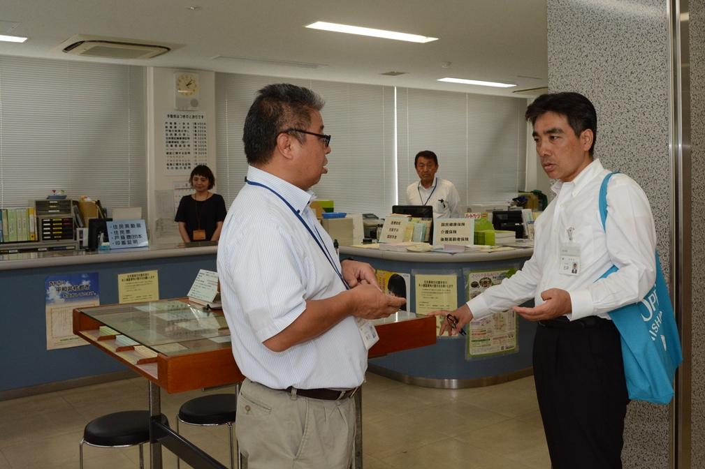 2018年8月15日上甲子園市民サービスセンターを視察している様子