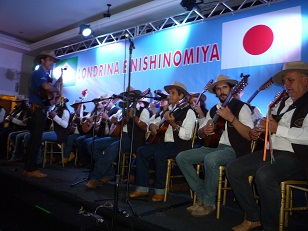 ロンドリーナ　記念夕食会　民族音楽